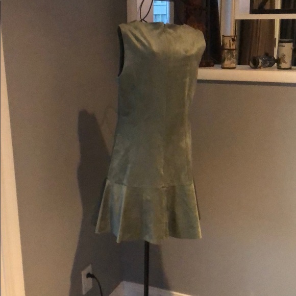 Dress - Picture 2 of 3